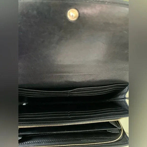 Gucci Vintage Long Black Wallet with Gold Logo - Picture 10 of 13